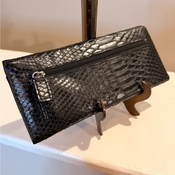 Kenneth Cole Reaction Black Snakeskin Wallet Clutch Organizer - Picture 2 of 6